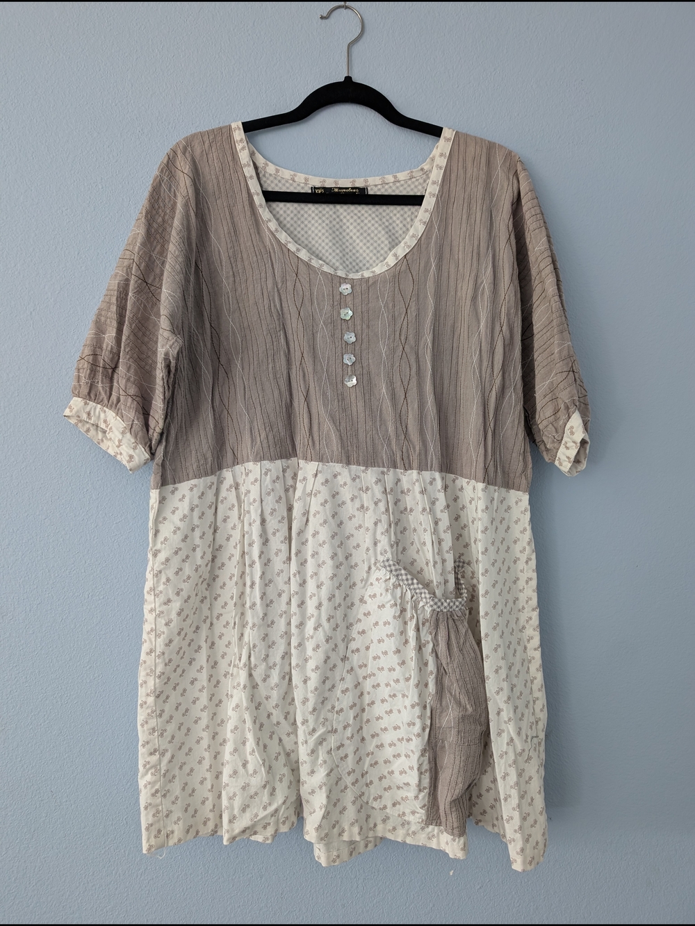 Boho Two-Tone Scoop Neck Tunic Top - Taupe and Cream